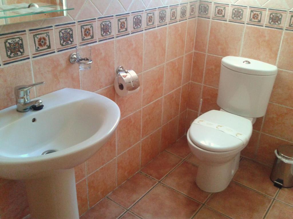 Hotel Restaurante Vinas Viejas Fuentes de Ayódar Eksteriør bilde